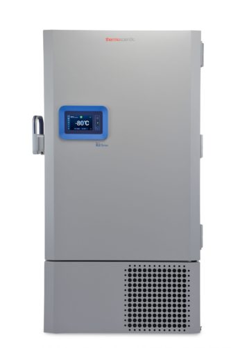 Labor Ultratiefkühlschrank RLE60086V von Thermo Scientific REVCO mit geschlossener Standardtüre und Ansicht von vorne