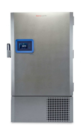 Labor Ultratiefkühlschrank TSX70086V von Thermo Scientific REVCO mit geschlossener Standardtüre und Ansicht von vorne